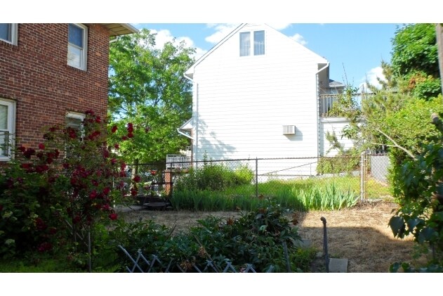  - 301 E Brinkerhoff Ave