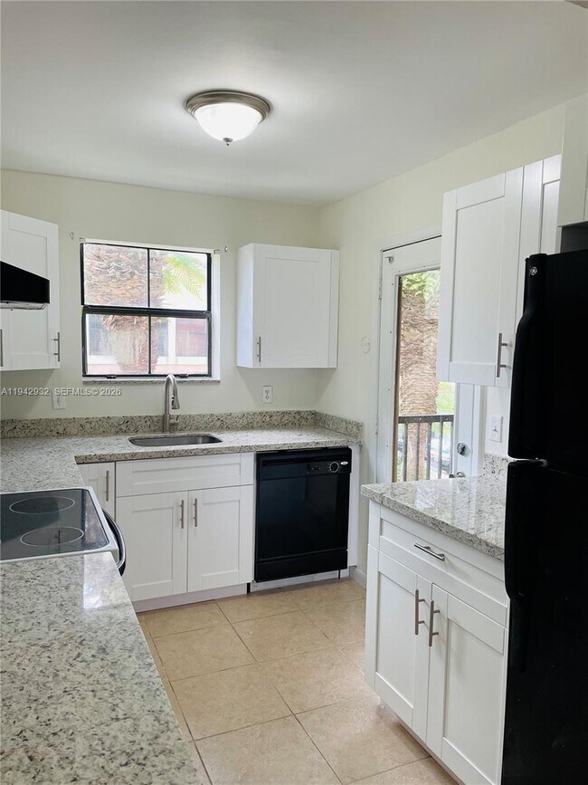 Building Photo - 15551 SW 104th Terrace