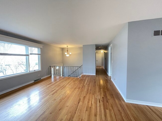 Building Photo - 30W183 Argyll Ln