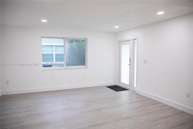 Foto del edificio - 1033 SW 66th Ave