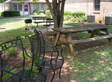 Picnic Area - William H Farr Memorial Apt