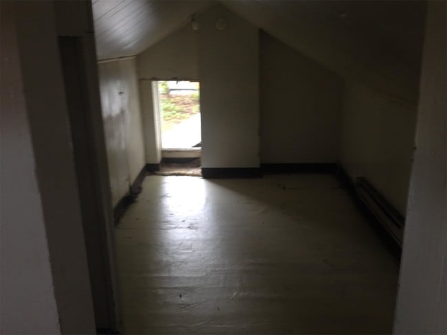 Building Photo - 133 Lakeview Ave
