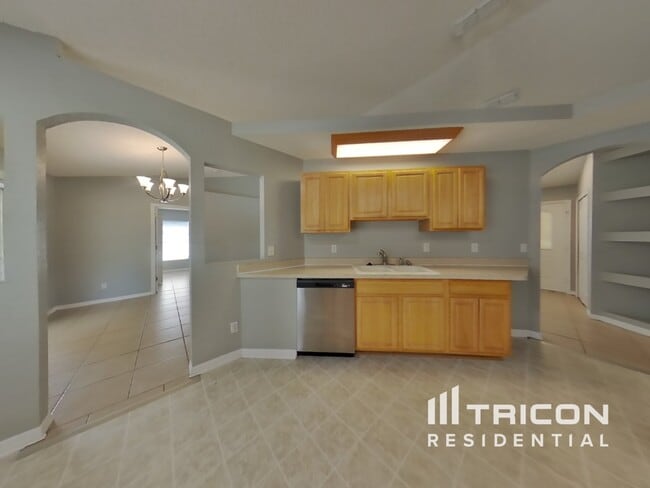 Building Photo - 10518 Gifford Dr