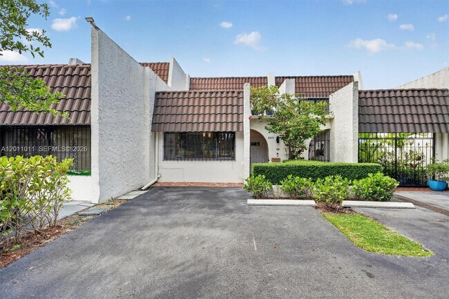 Foto del edificio - 8855 SW 62nd Terrace