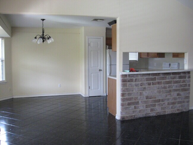 Foto del edificio - 2822 Vancouver Dr