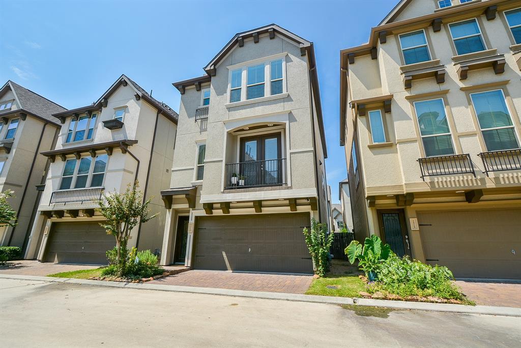 1513 Peyton Oaks Pl, Houston, TX 77043 Condo for Rent in Houston, TX