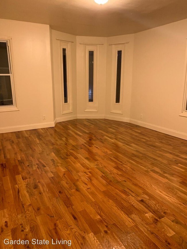 Foto del edificio - 292-294 Roseville Ave