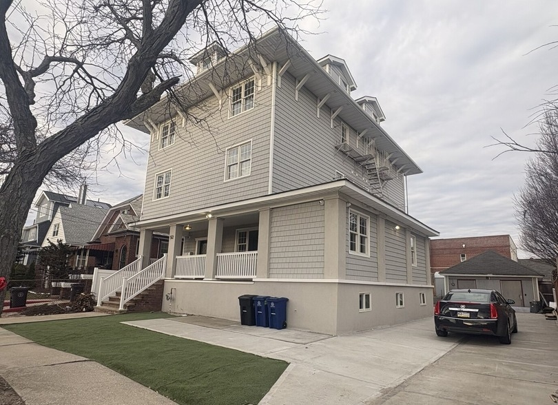 Photo - 512 Beach 130th Street Unit 2B