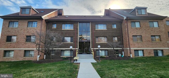 Foto del edificio - 11509 Amherst Ave