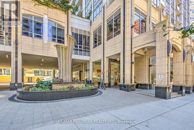Building Photo - 761 Bay St.