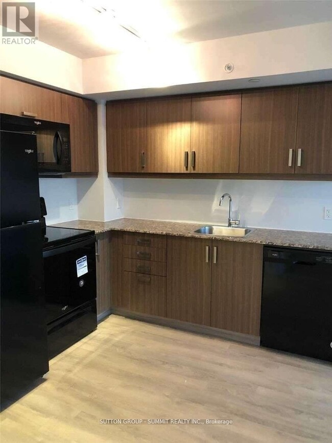 Building Photo - 30 Meadowglen Pl