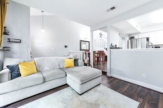 Building Photo - 12668 Newbrook Dr
