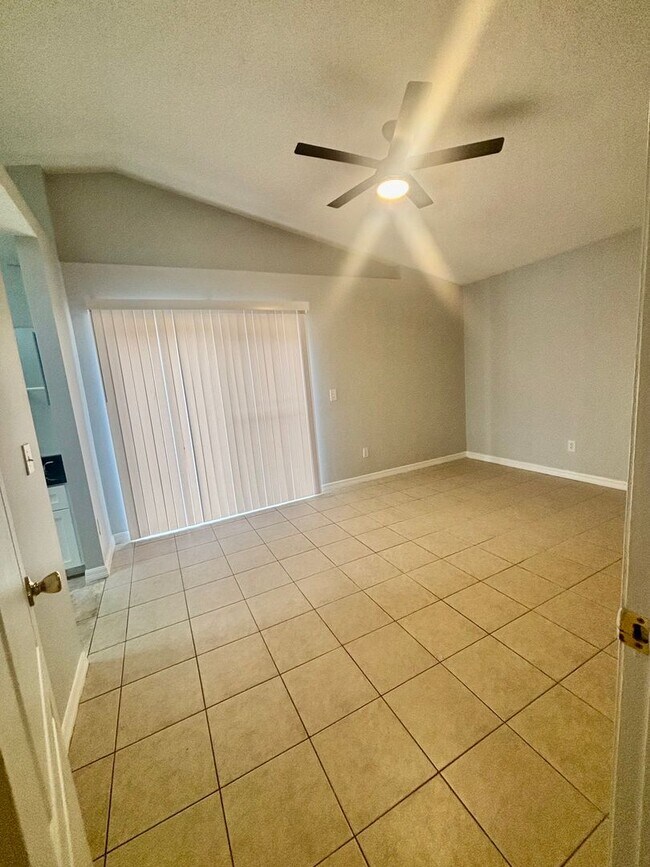 Foto del edificio - 508 Winding Oak Ln