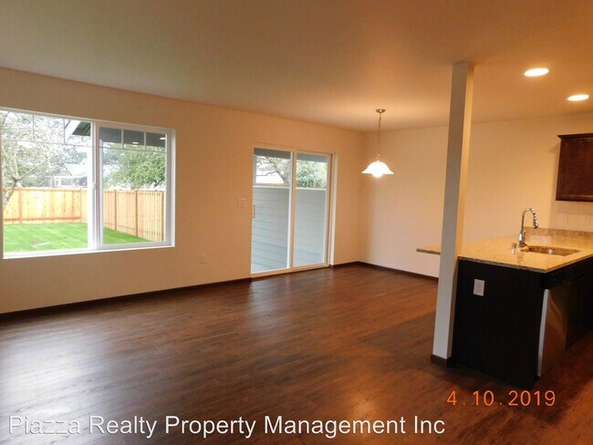 Building Photo - 725-725 Peterson Rd