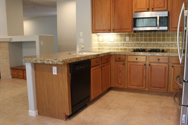 Foto del edificio - 960 Glennfinnan Way