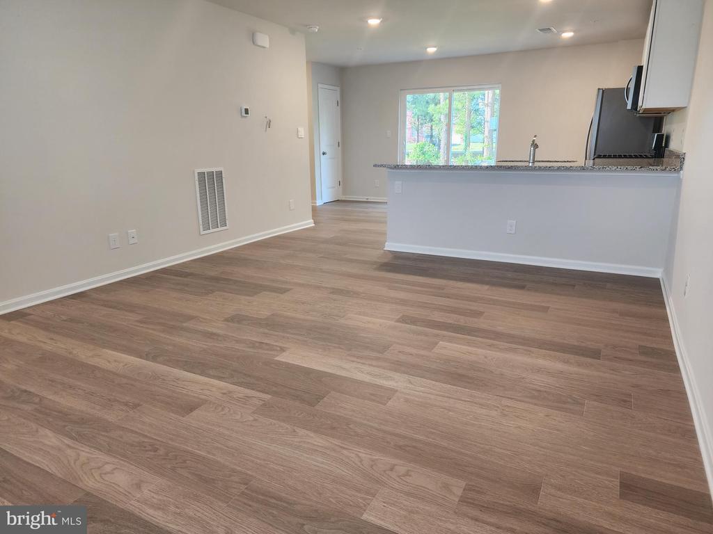 Primary Photo - 1665 Terrapin Cir