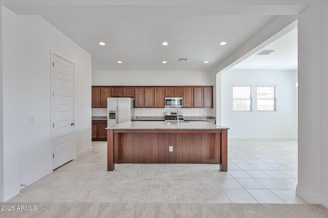 Foto del edificio - 25092 N 75th Ln