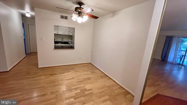 Foto del edificio - 5904 Cove Landing Rd