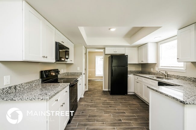 Building Photo - 701 Jamestown Pl