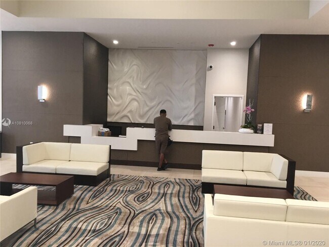 Foto del edificio - 7825 NW 107th Ave