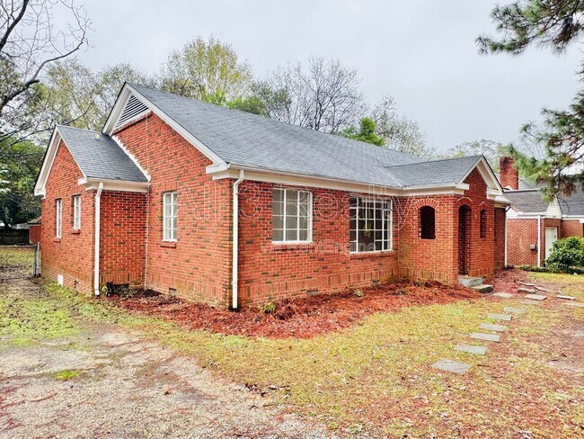 Building Photo - 108 Brantwood Dr