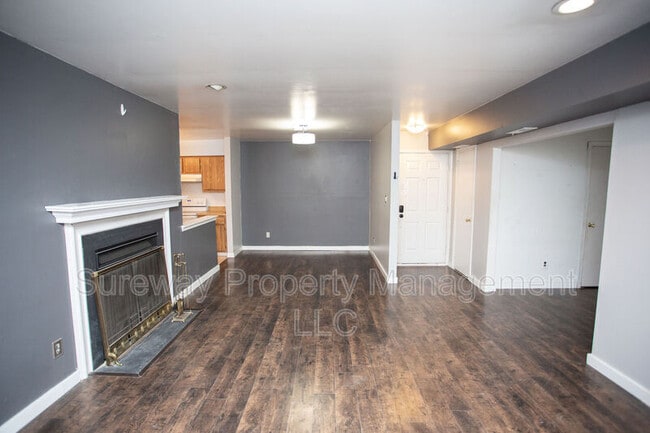 Building Photo - 40 Sumac Ct