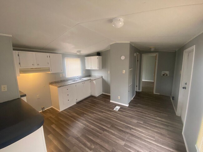 Building Photo - Infinity Park