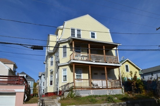 Building Photo - 18 Maplehurst Ave