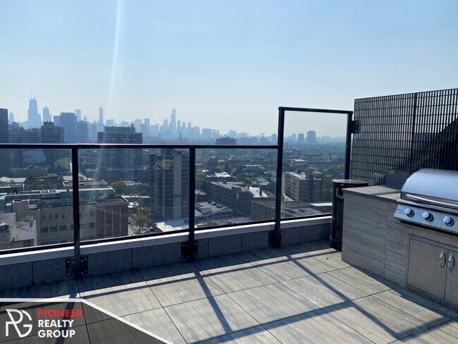 Foto del edificio - 2551 N Clark St