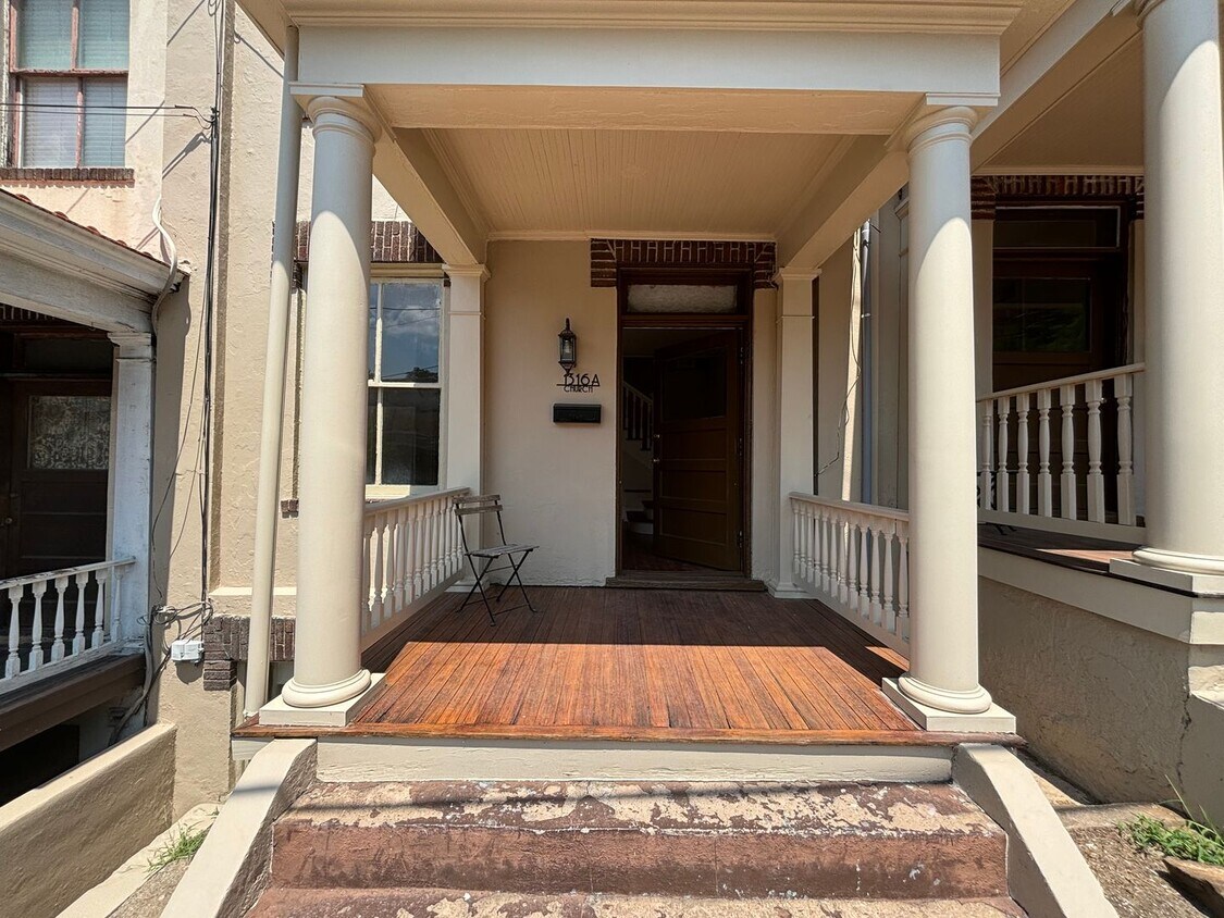 Primary Photo - 1316 Church St