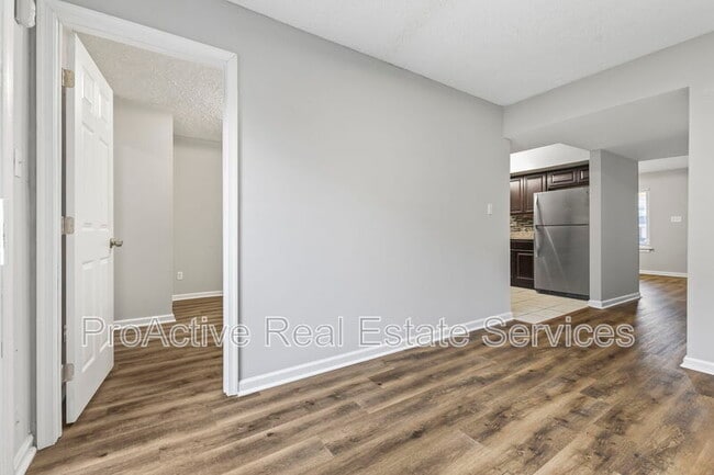 Building Photo - 5809 Layton St