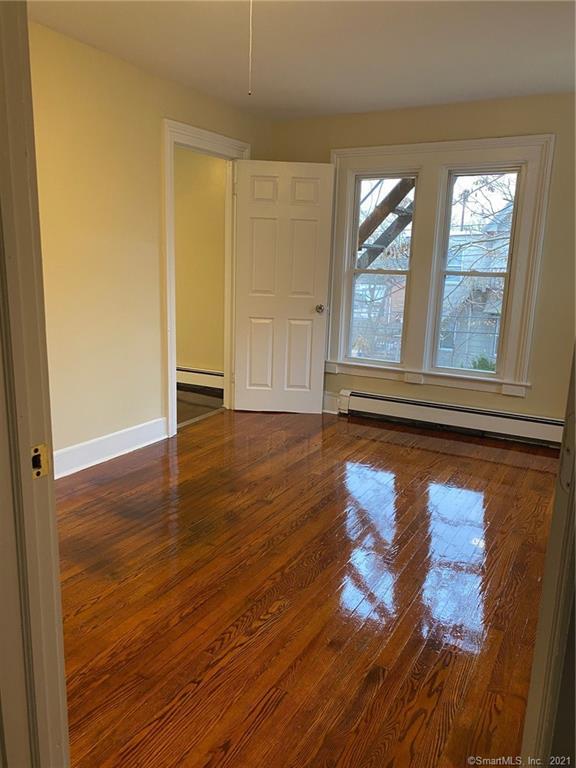 Primary Photo - 122 Derby Ave