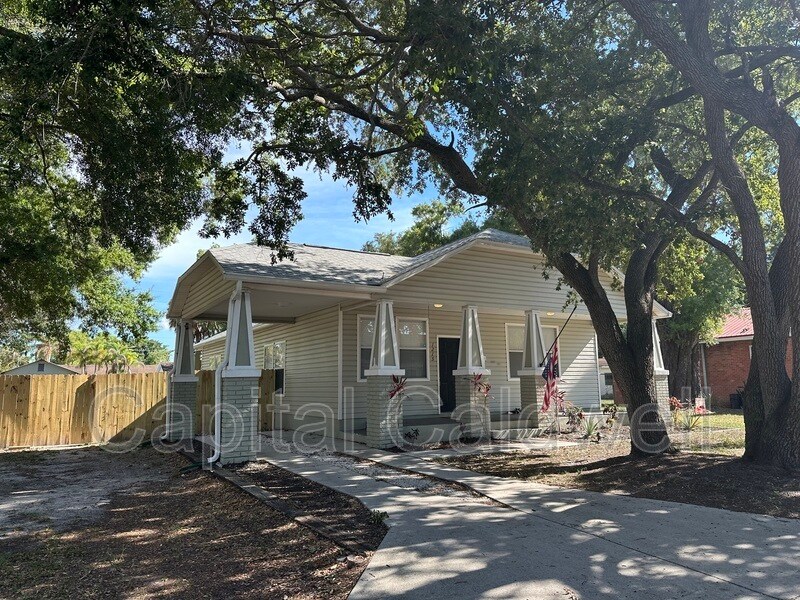 Photo - 1215 E 29th Ave