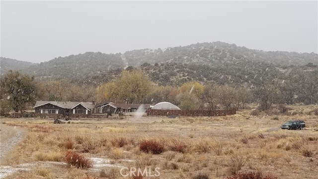 Foto del edificio - 61071 Coyote Canyon Rd