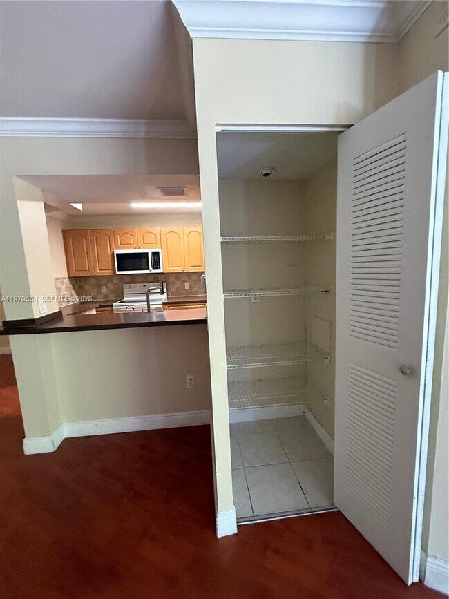 Foto del edificio - 7165 NW 186th St