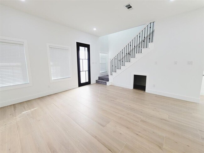 Foto del edificio - 1733 Maryland Ave