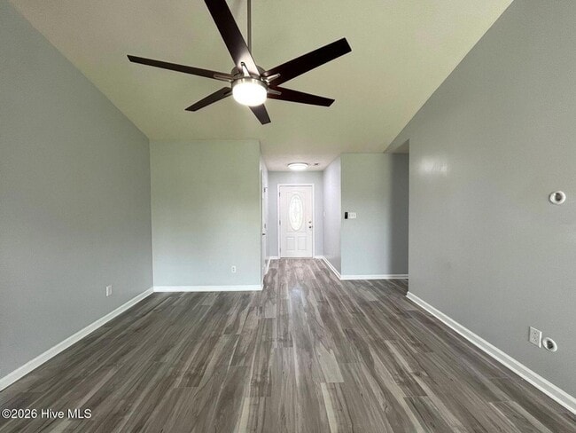 Building Photo - 108 Chapel Hill Dr