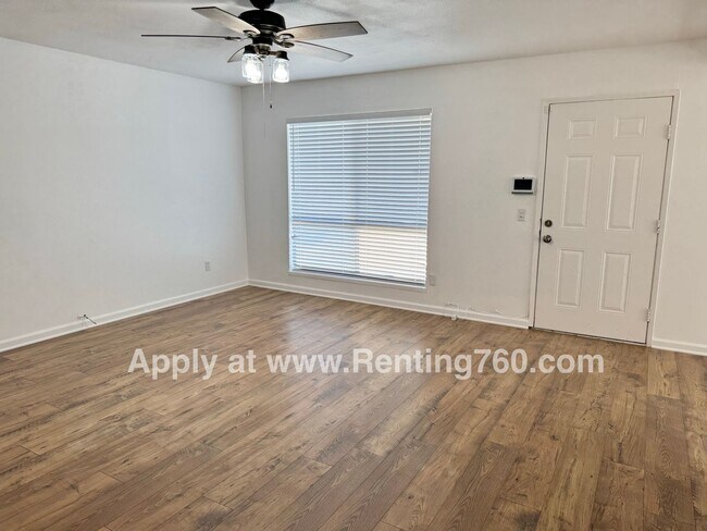 Foto del edificio - 3 Bed 2 Bath Home Near Military Base!