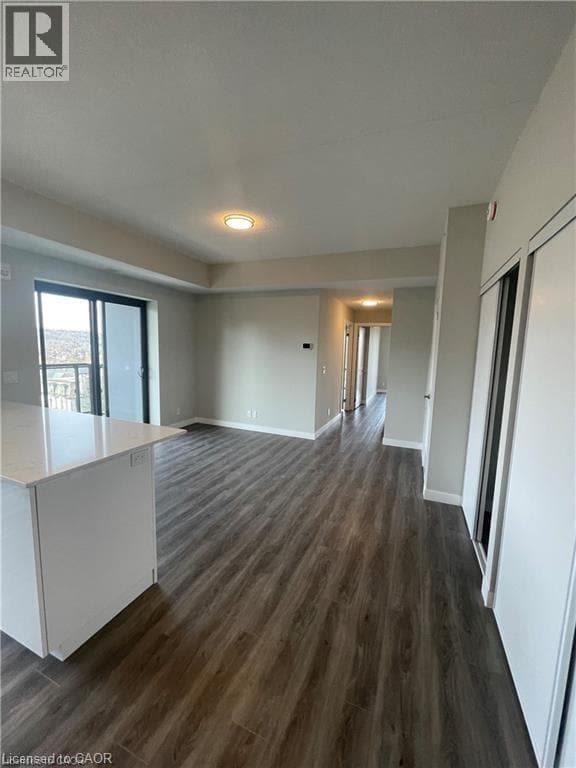 Photo du bâtiment - 15 Queen St S