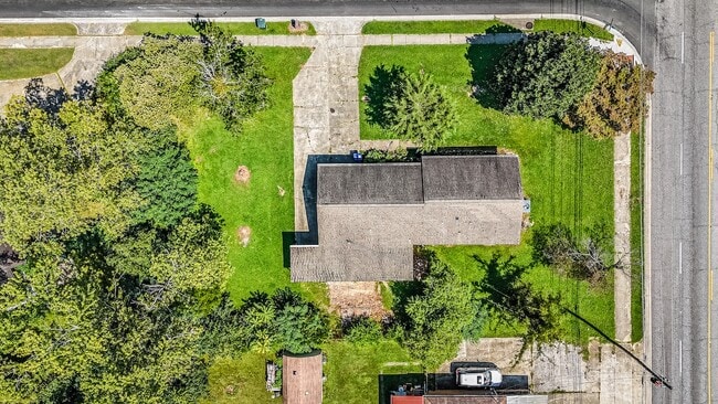 Building Photo - 2401 Stringfield Rd NW