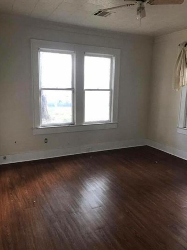 Foto del edificio - 1505 Trenton St