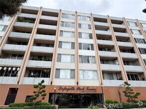 Building Photo - 421 La Fayette Park Pl