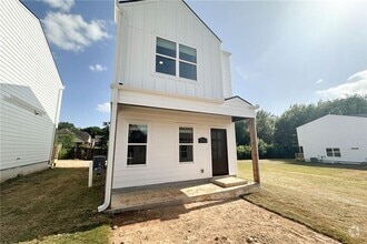 Building Photo - 1326 Van Buren Ave