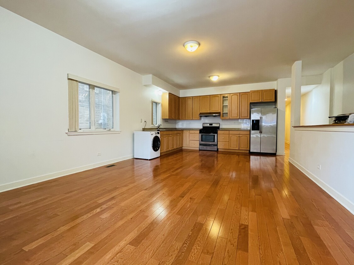 Foto principal - 705 W 31st St