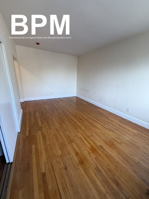 Foto del edificio - 28 Colborne Rd