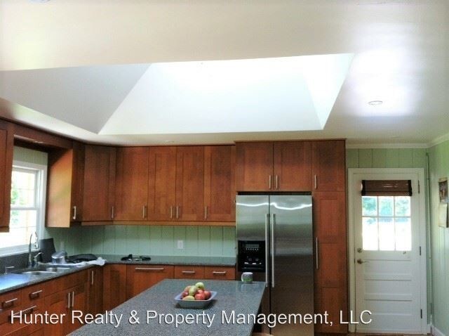 Building Photo - 3 br, 2 bath House - 2424 Greenwich Road