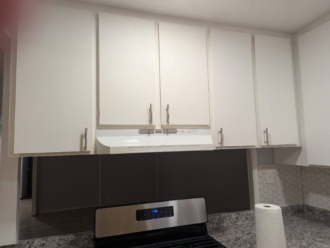 Foto del edificio - 709 Adeline Pl