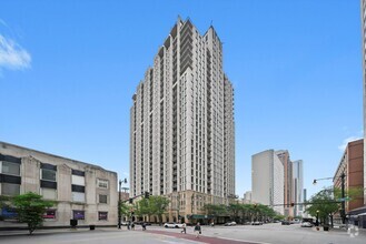 Building Photo - 1234/1250 S Michigan Ave