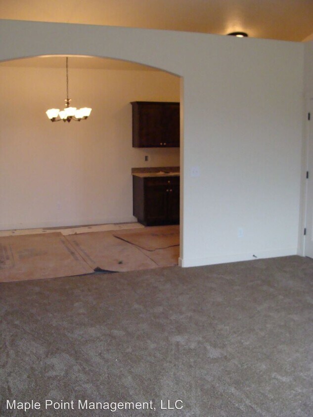 Primary Photo - 1826 N Cosmos Dr