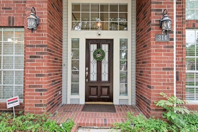 Foto del edificio - 314 Trailwood Ct